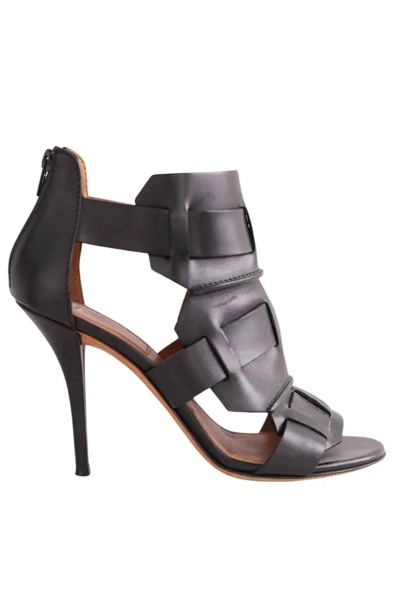 Talons Givenchy Noir en Cuir, taille 38 - Seconde Main