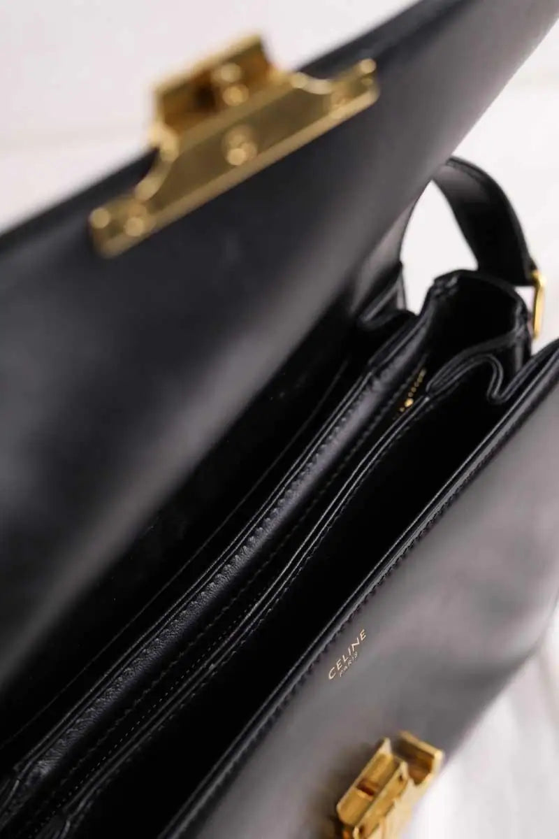 Sac à bandoulière Celine Triomphe Noir en Cuir