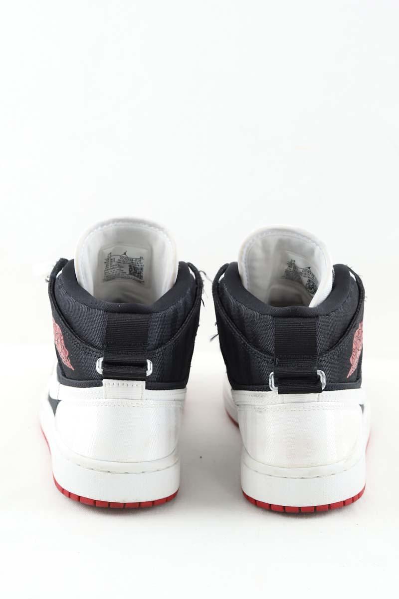 Baskets Nike  Noir