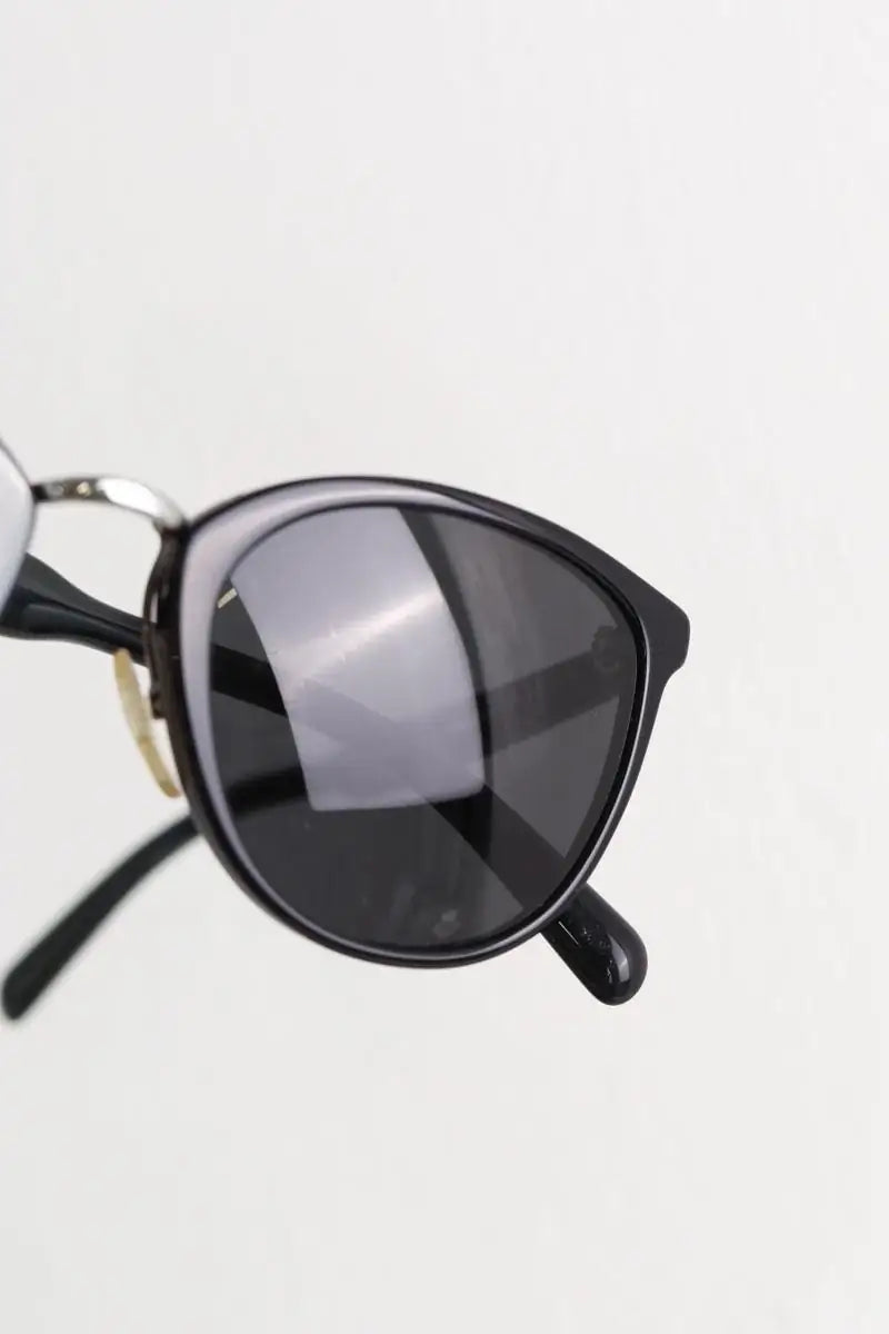 Lunettes de soleil Prada Noir en Plastique