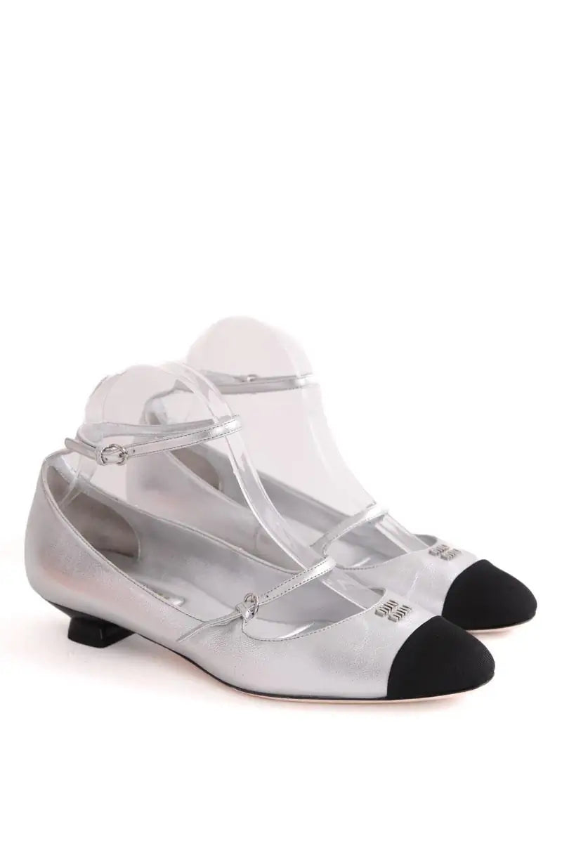 Ballerines Miu Miu Argent en Cuir