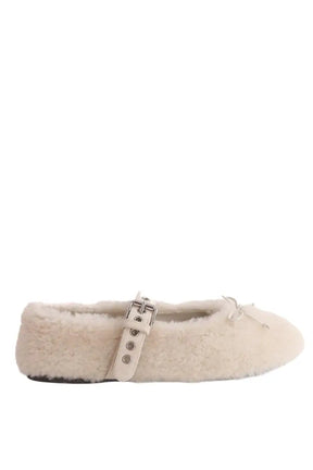 Ballerines Miu Miu Blanc en Fourrure, taille 39 - Seconde Main