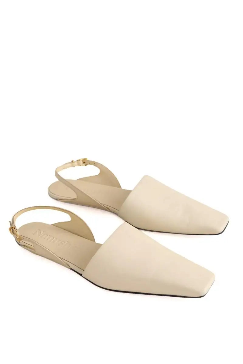 Ballerines Nanushka Beige en Cuir