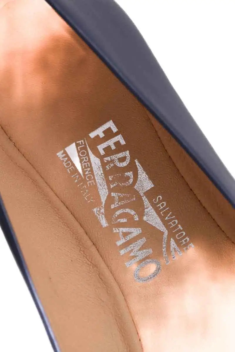Ballerines Salvatore Ferragamo Marine en Cuir