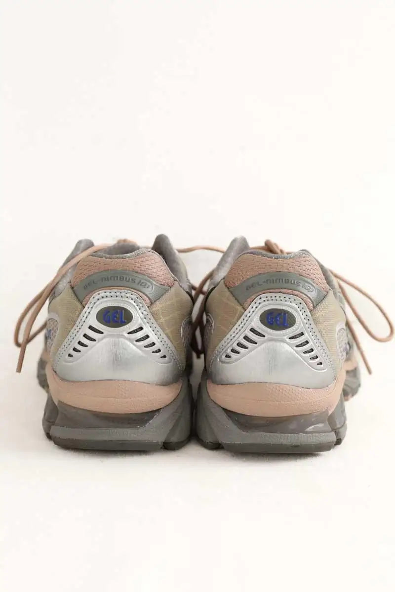Baskets Asics Gris en Cuir