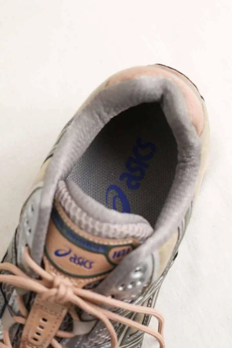 Baskets Asics Gris en Cuir