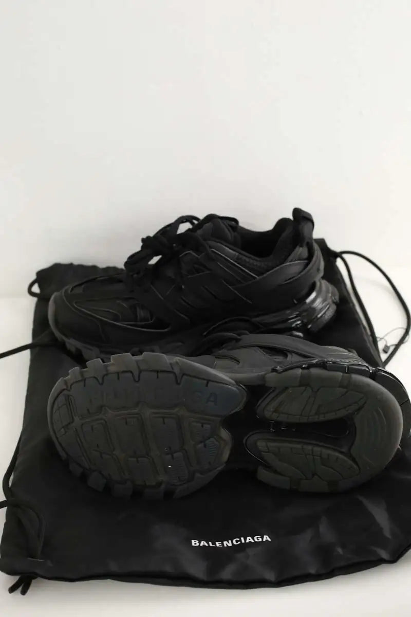 Baskets basses Balenciaga Noir en Caoutchouc