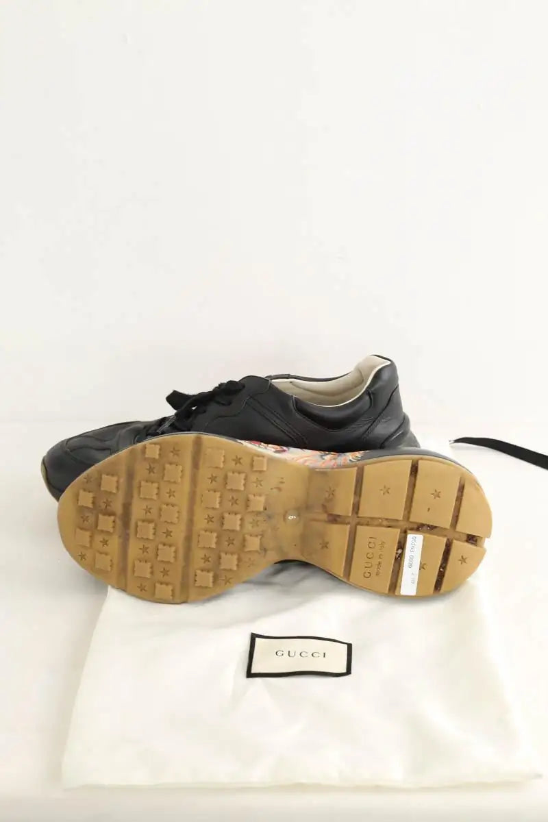 Baskets basses Gucci Noir en Cuir