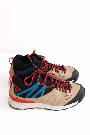 Baskets basses Nike Beige en Tissu