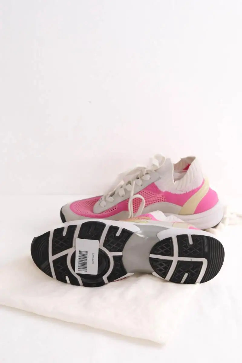 Baskets Chanel Rose en Daim