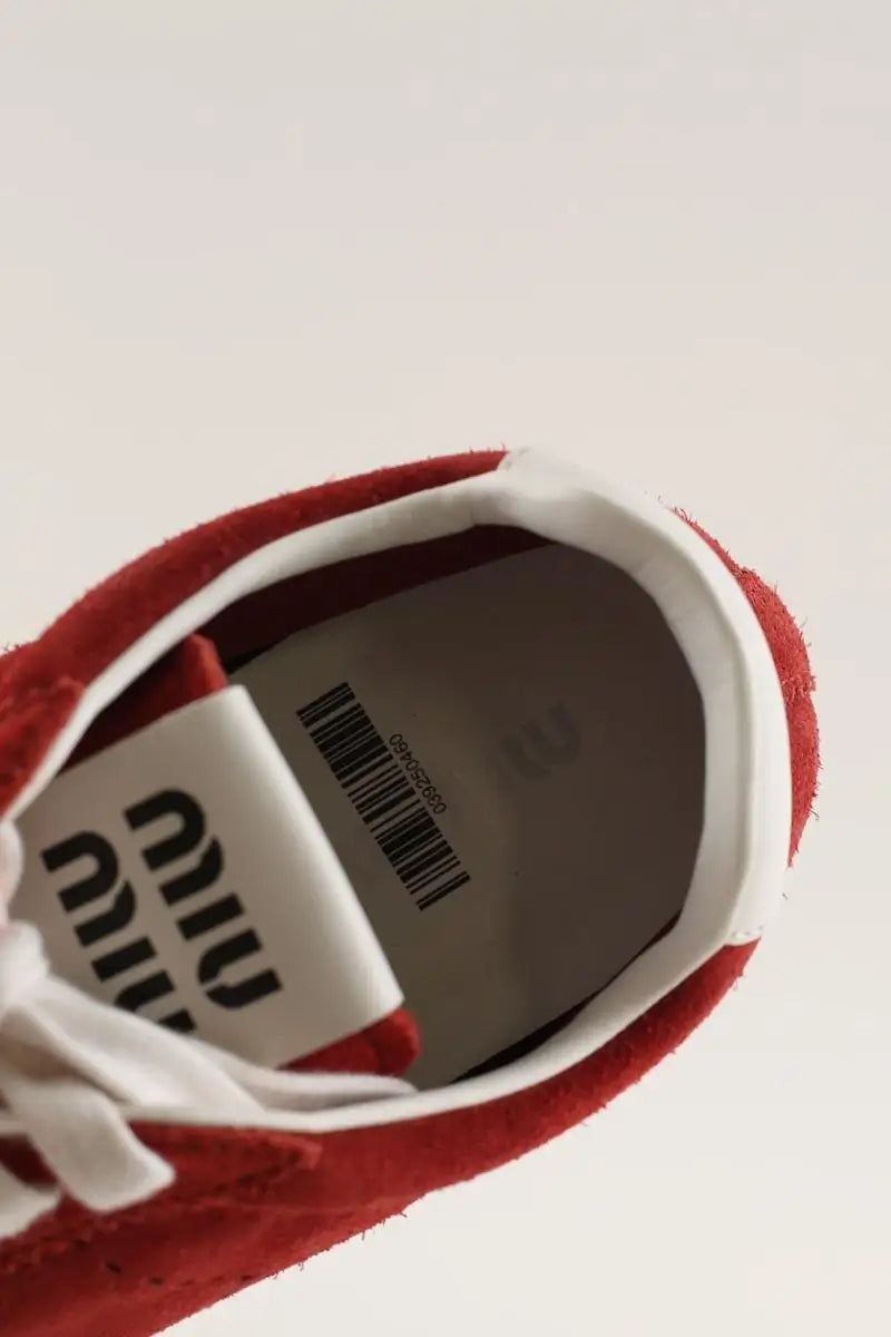Baskets Miu Miu Basket en suède Plume Rouge en Daim