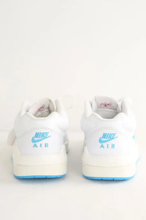 Baskets Nike Air Jordan Blanc en Cuir
