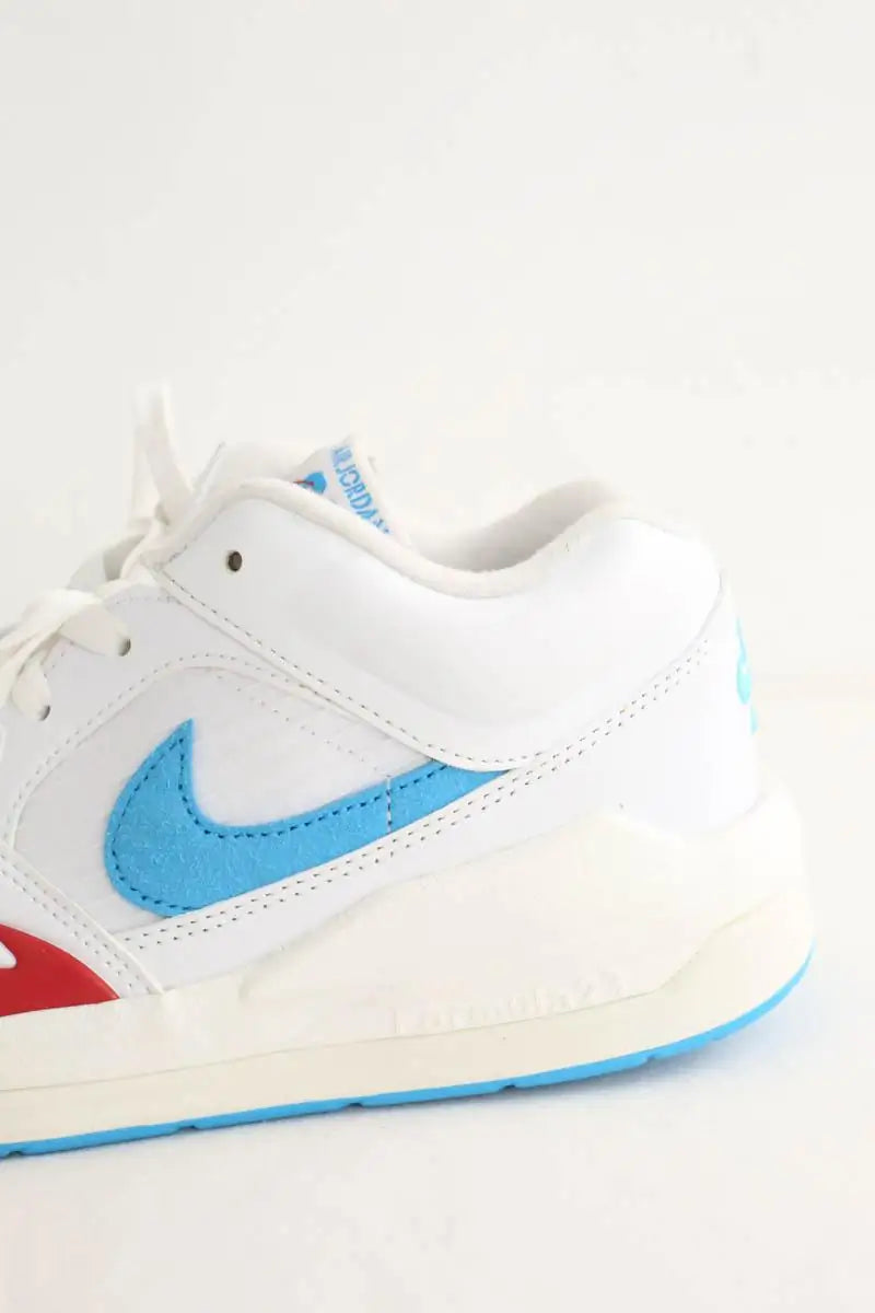 Baskets Nike Air Jordan Blanc en Cuir