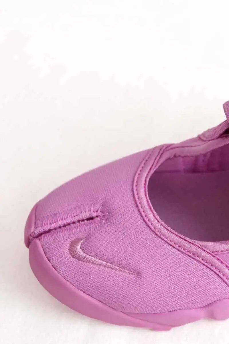 Baskets Nike Air Rift Rose en Cuir