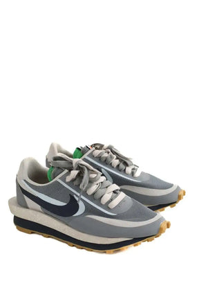 Baskets Nike Gris en Tissu