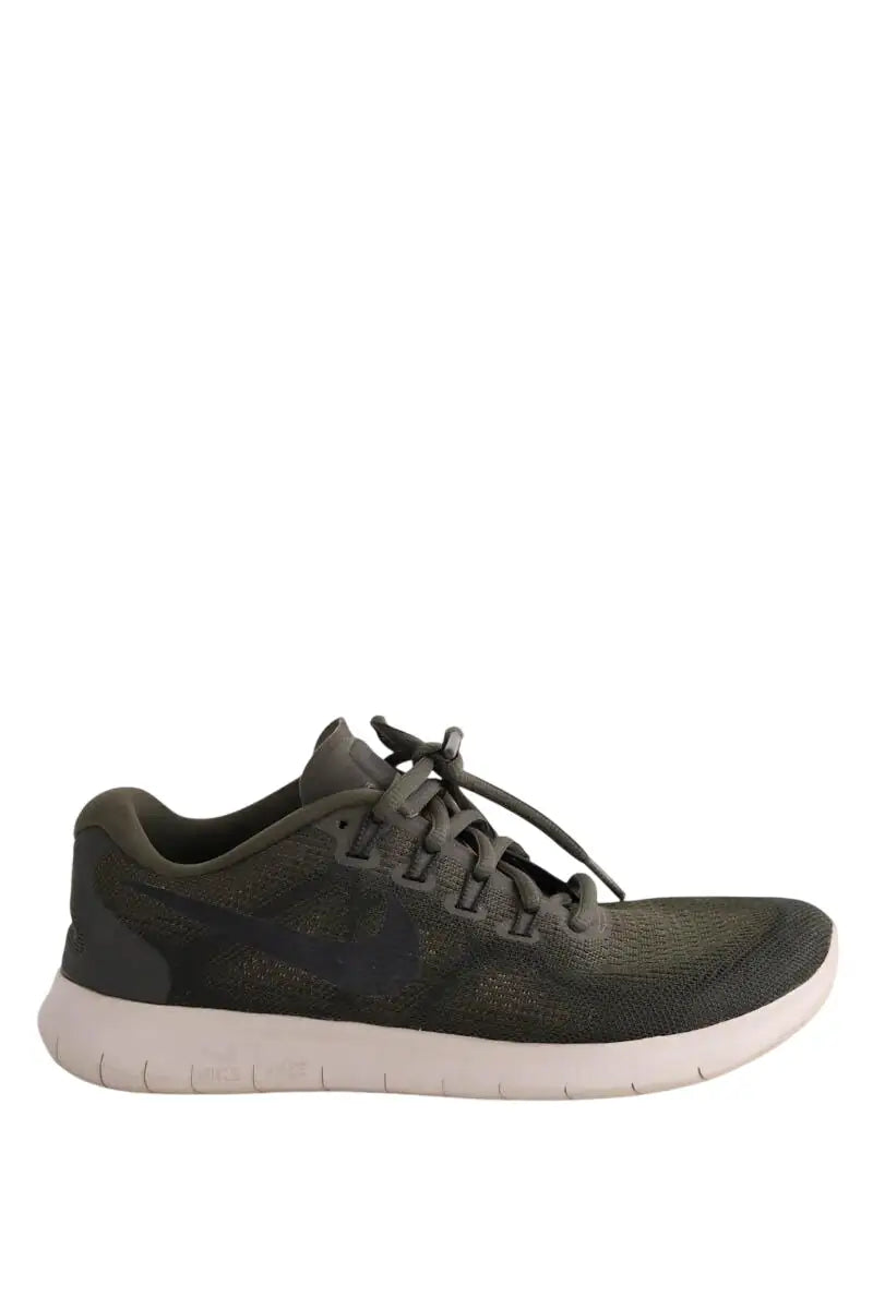 Baskets Nike Kaki en Tissu, taille 38 - Seconde Main