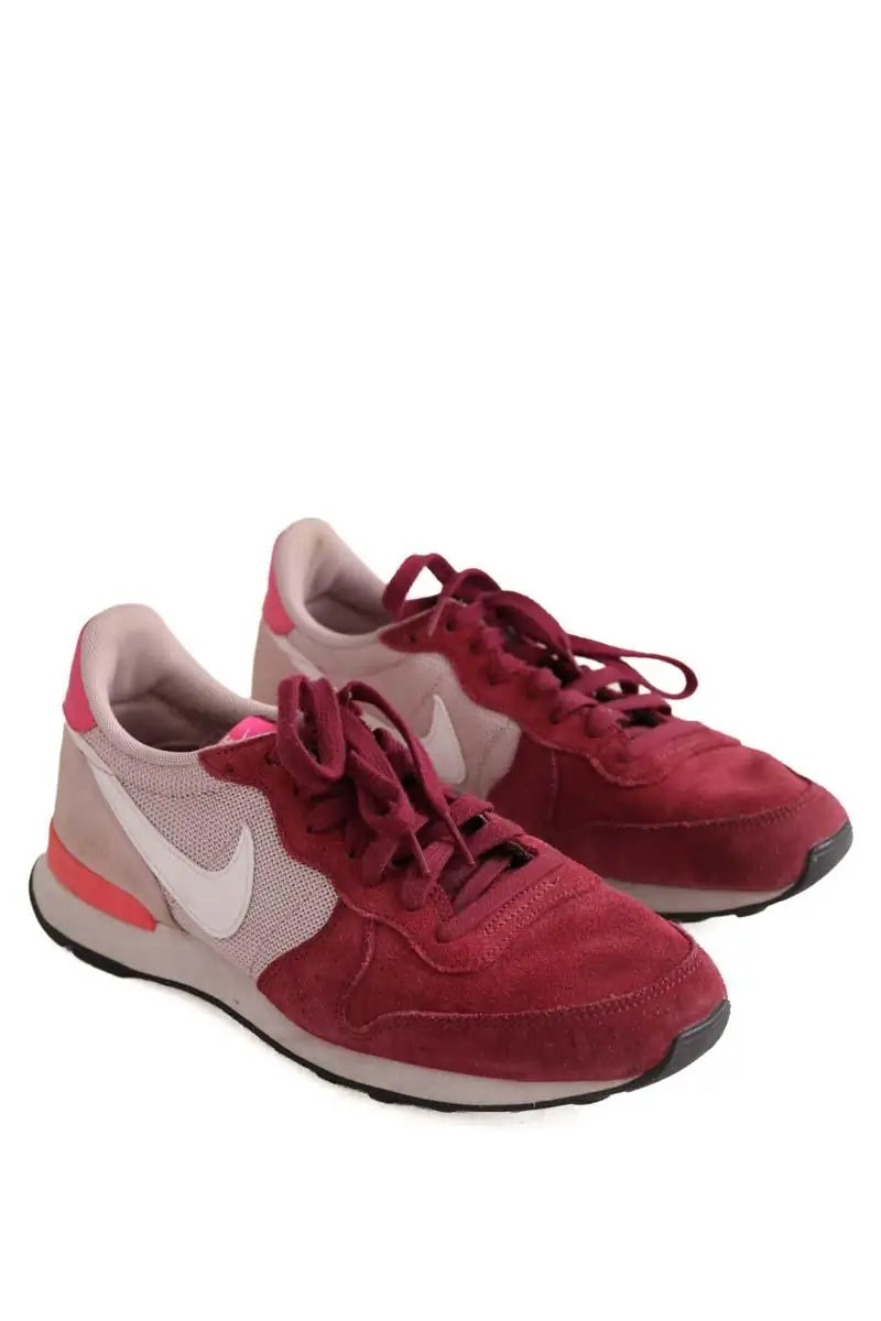 Baskets Nike Rose en Daim