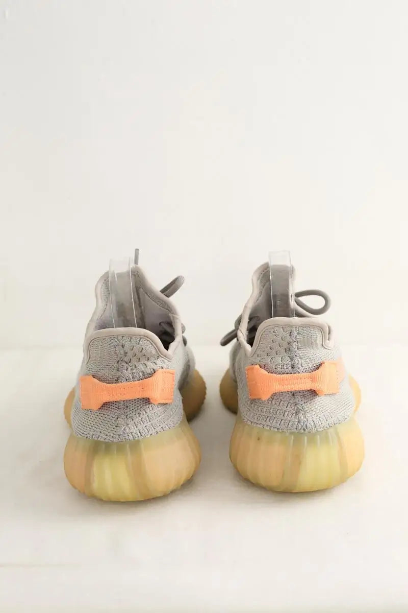 Baskets Yeezy Gris en Tissu