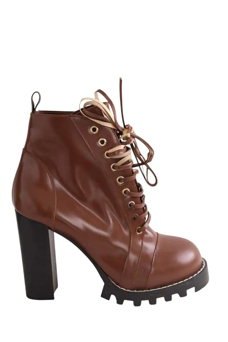 Boots à lacets Louis Vuitton Marron en Cuir, taille 40 - Seconde Main
