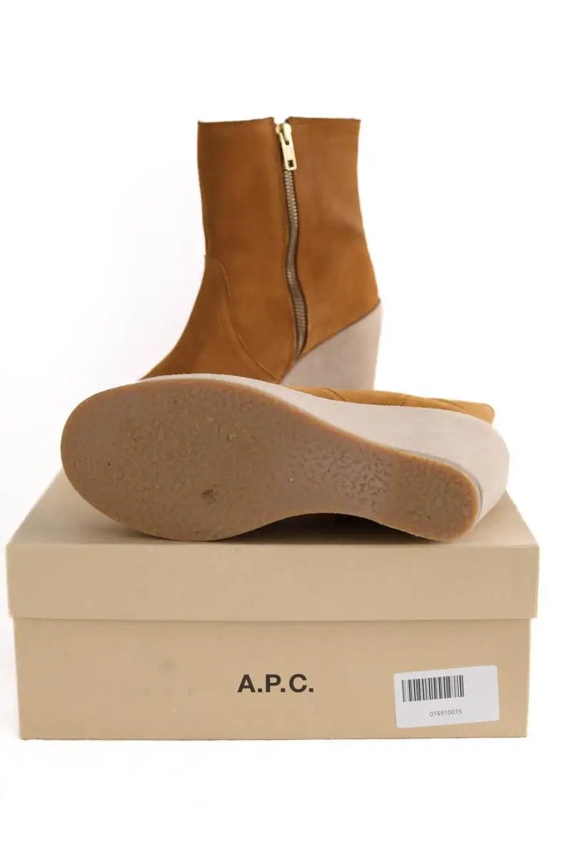 Boots fourées APC Camel en Daim