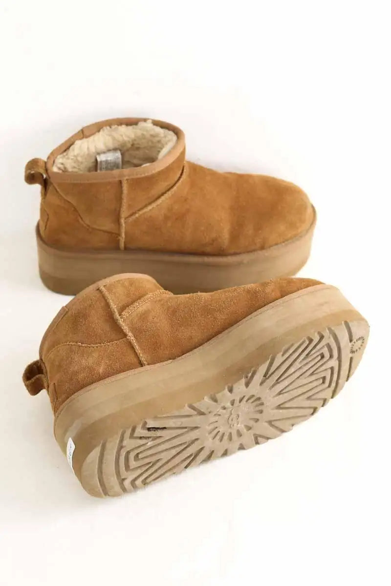 Boots fourées Ugg Classic Ultra Mini à plateforme Camel en Daim