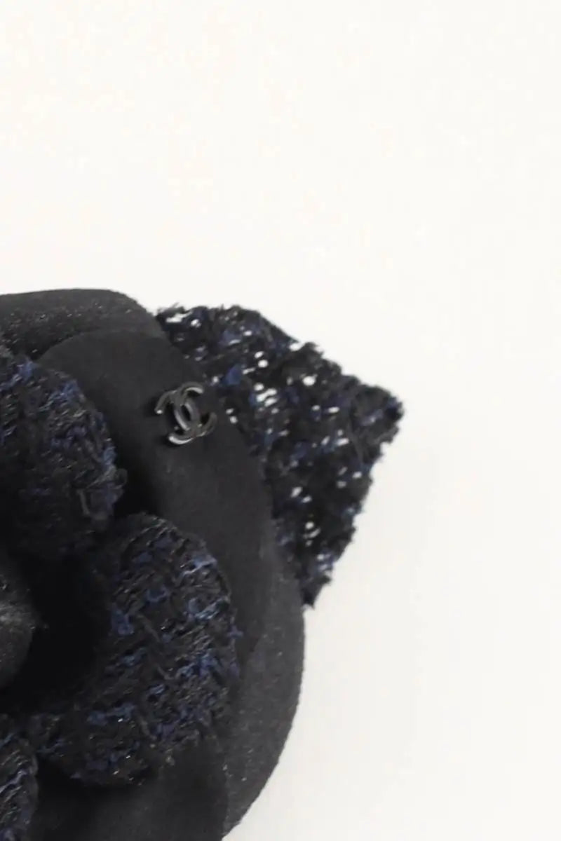 Broche Chanel Marine en Tissu