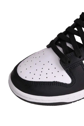 Baskets Nike Nike dunk low retro Noir en Cuir
