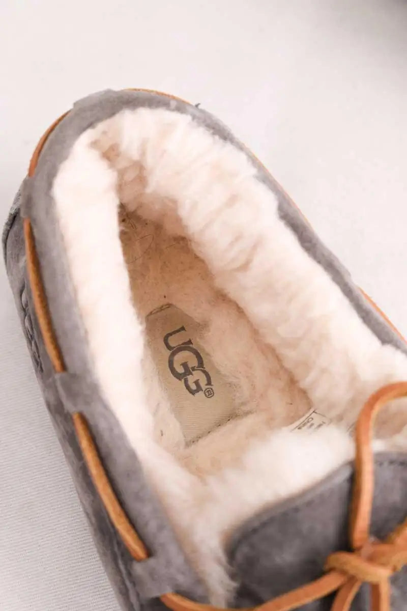 Mocassins Ugg Gris en Daim