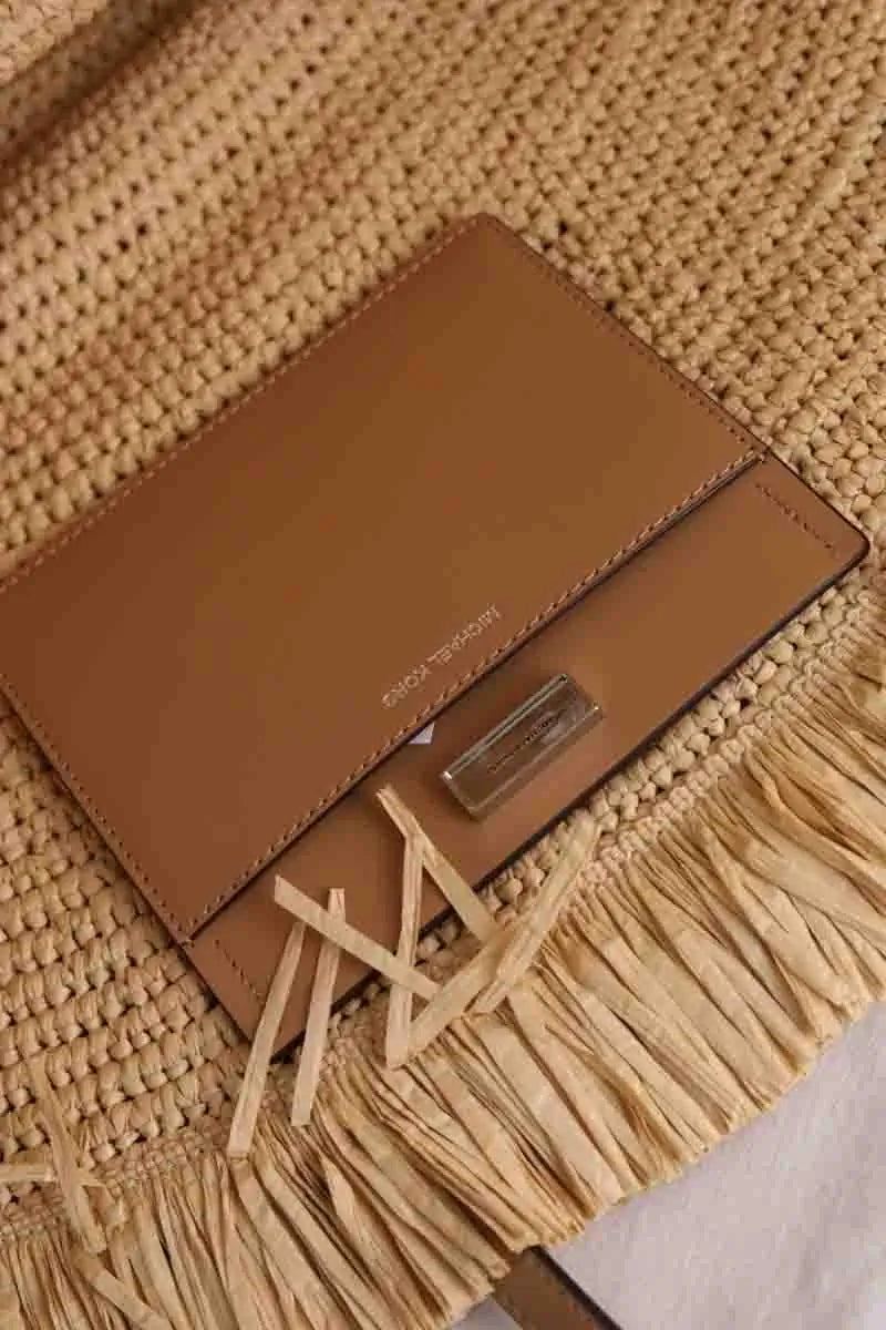 Cabas Michael Kors Isa trapéze Beige en Osier