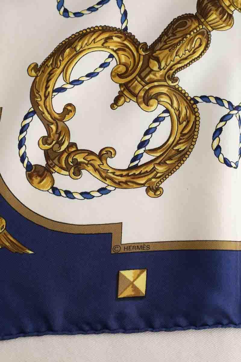 Carré Hermès Bleu en Soie