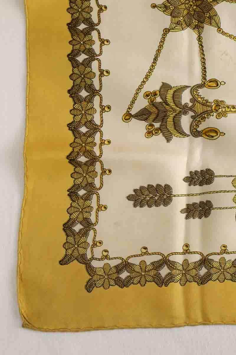 Carré Hermès Jaune en Soie