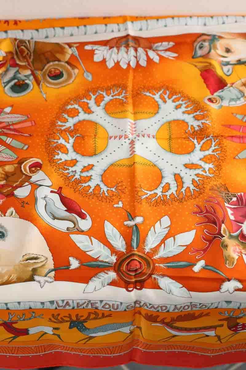 Carré Hermès La Vie Du Grand Nord Orange en Soie