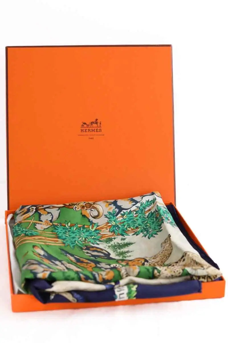 Carré Hermès Marine en Soie