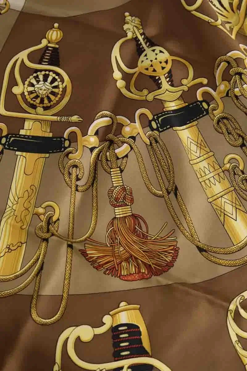 Carré Hermès Marron en Soie