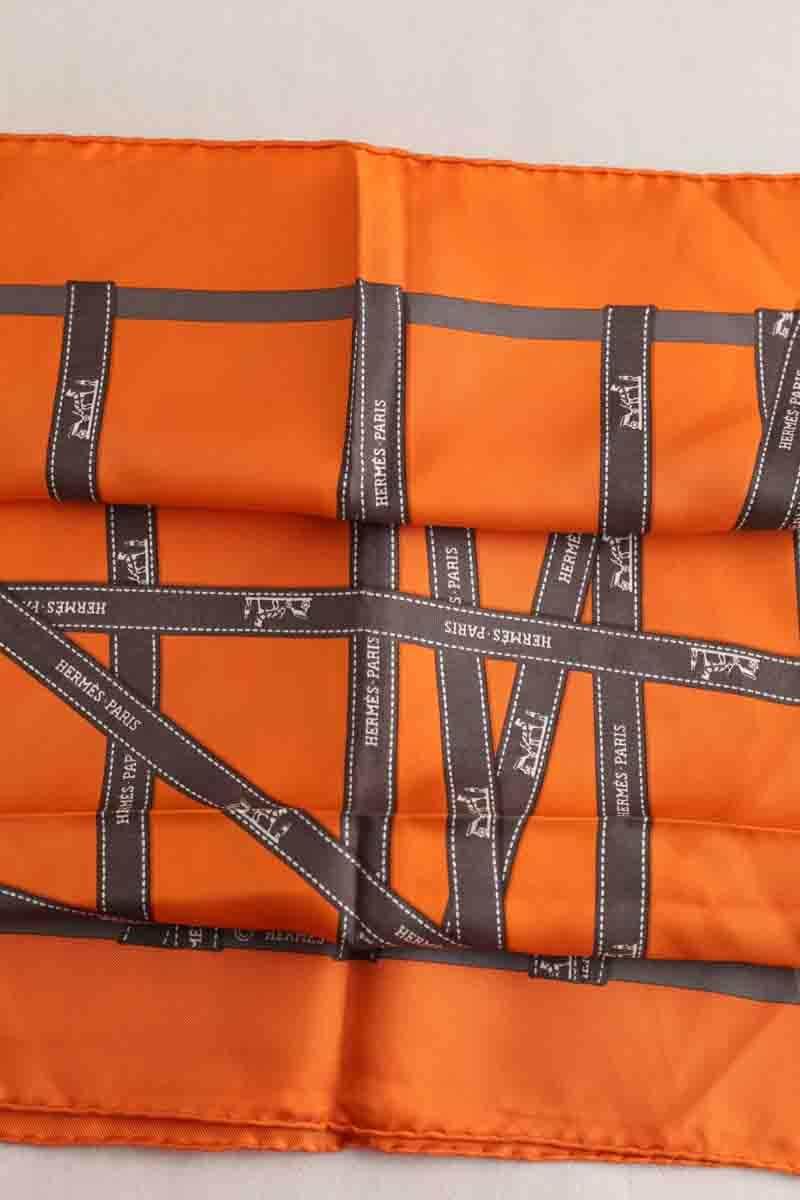 Carré Hermès Orange en Soie