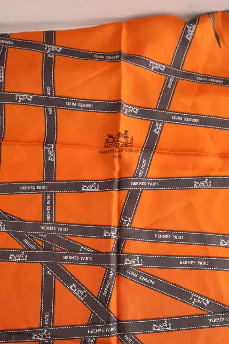 Carré Hermès Orange en Soie