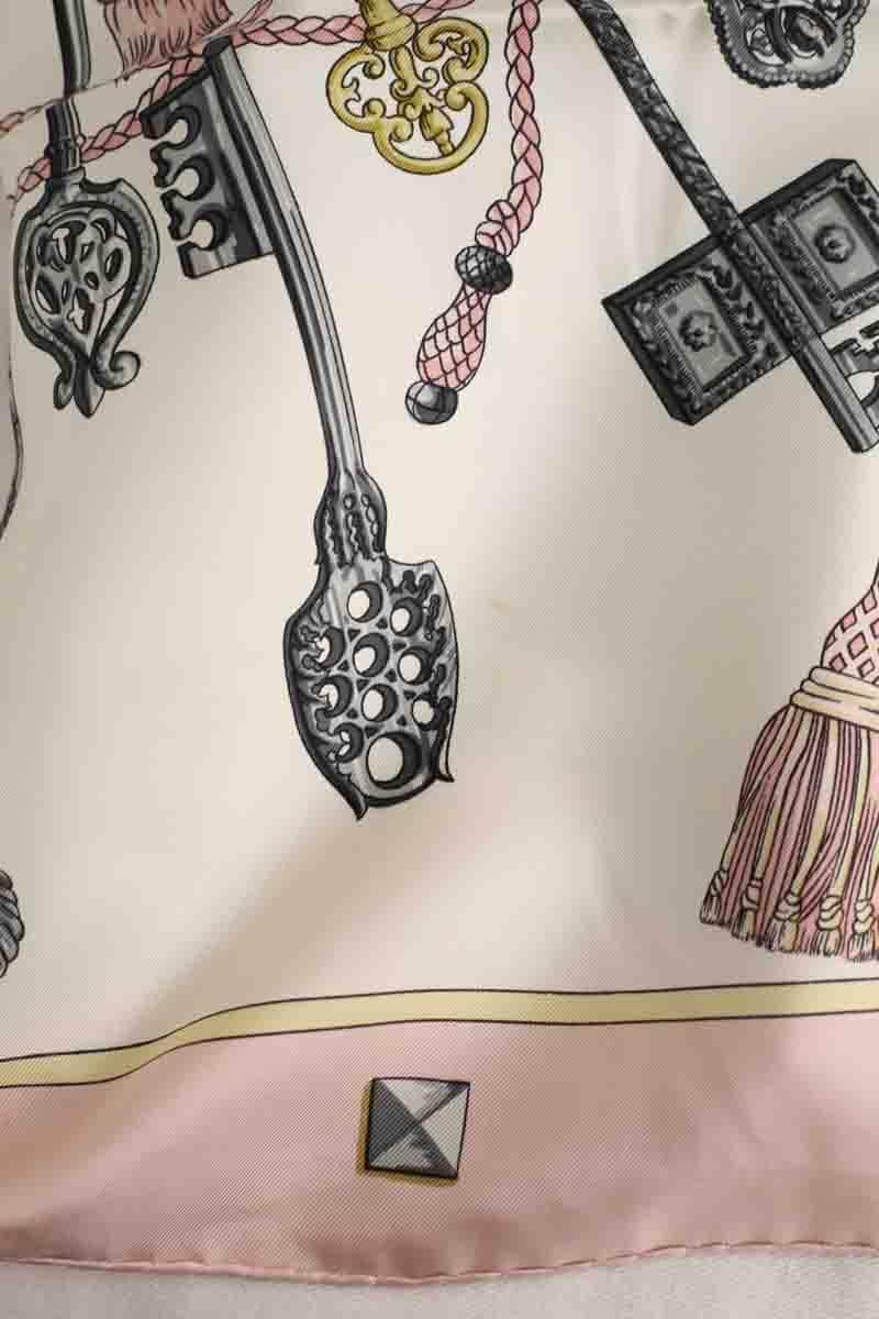 Carré Hermès Rose en Soie