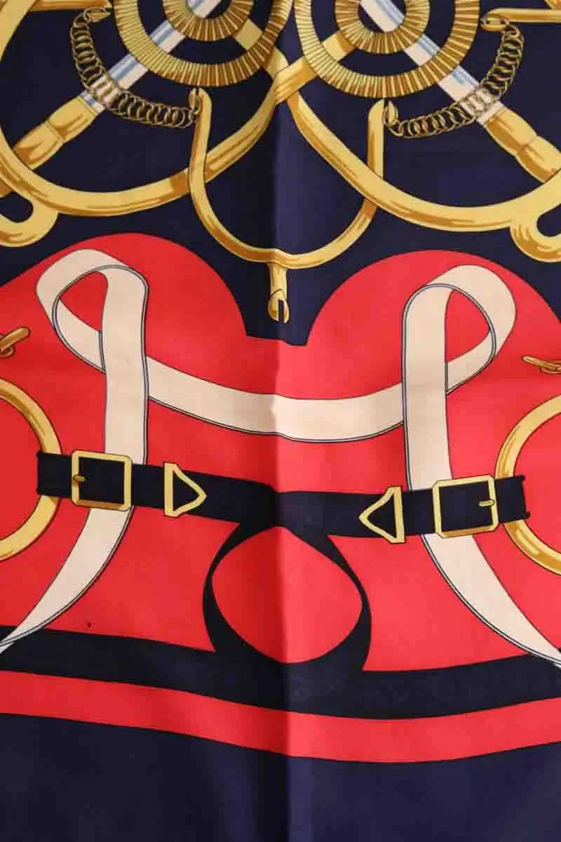 Carré Hermès Rouge en Soie