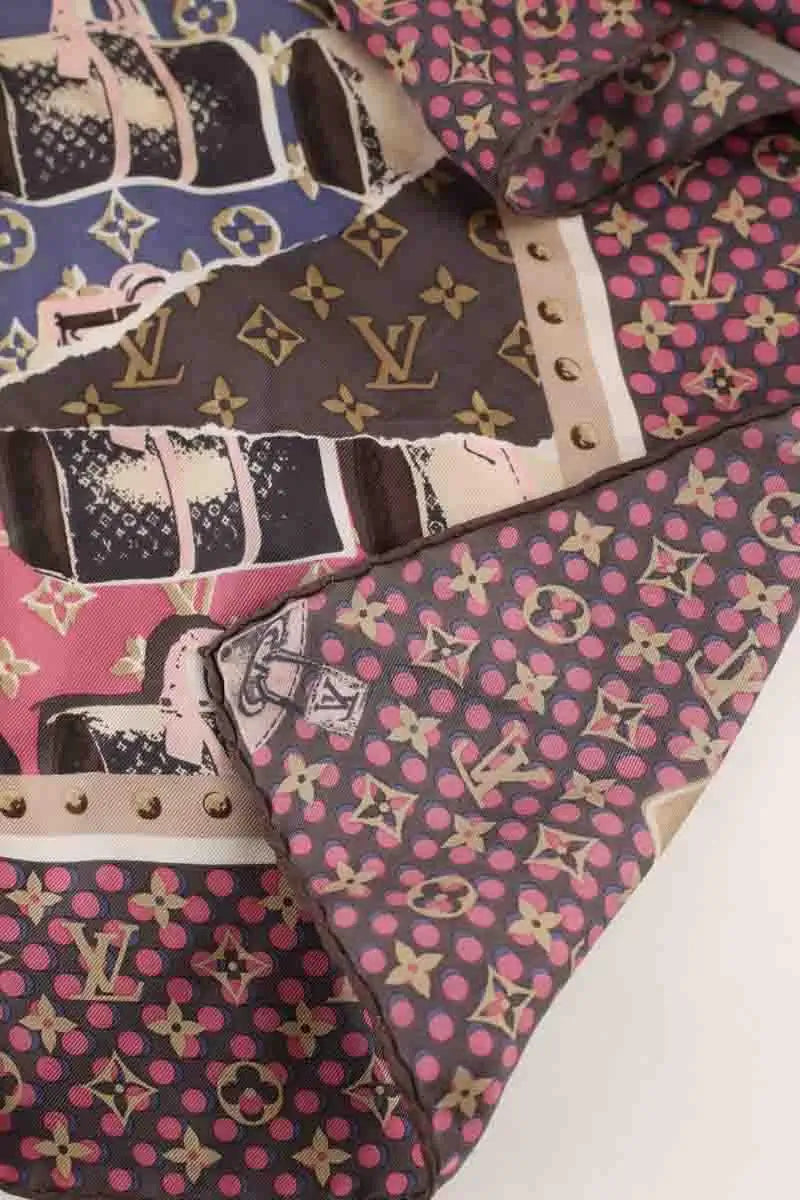 Carré Louis Vuitton Marron en Soie