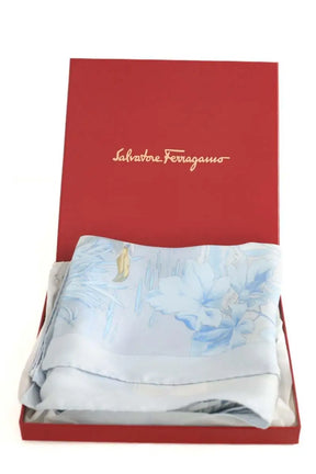 Carré Salvatore Ferragamo Bleu en Soie