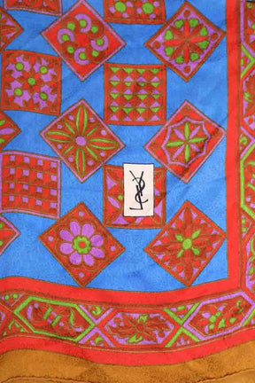 Carré Yves Saint Laurent Multicolore en Soie