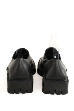 Chaussures à lacets Balenciaga Noir en Cuir