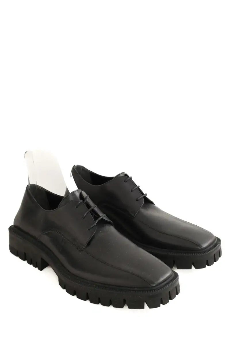 Chaussures à lacets Balenciaga Noir en Cuir