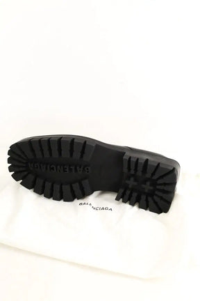 Chaussures à lacets Balenciaga Noir en Cuir