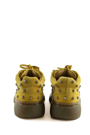 Chaussures à lacets Burberry Jaune en Daim