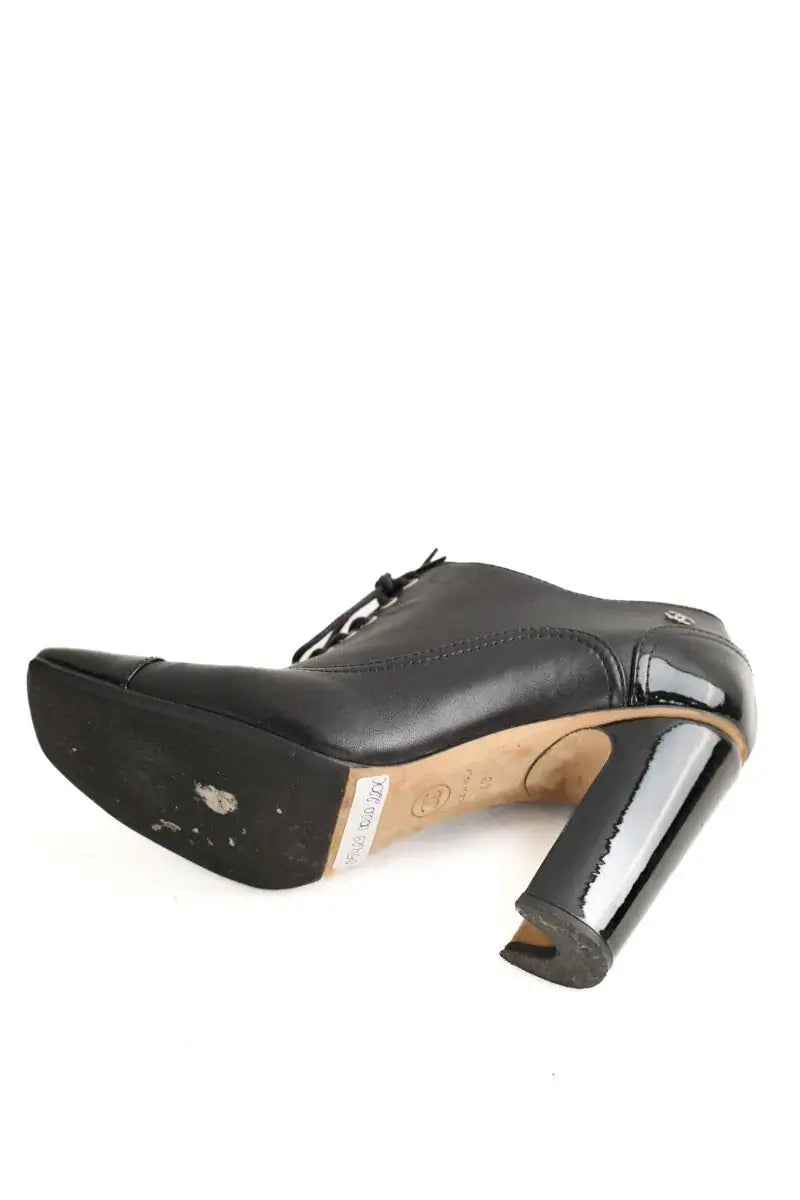 Chaussures à lacets Chanel Noir en Cuir