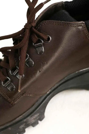 Chaussures à lacets Prada Marron en Cuir