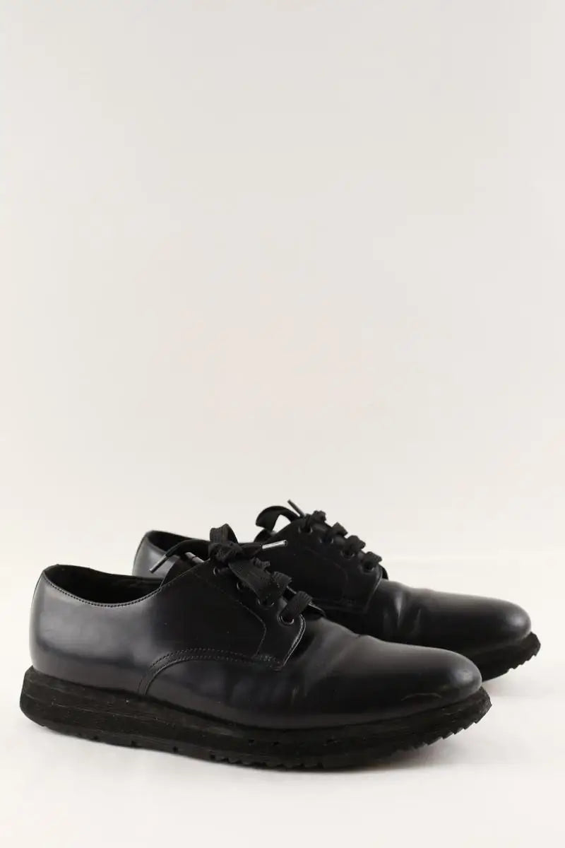 Chaussures à lacets Prada Noir en Cuir