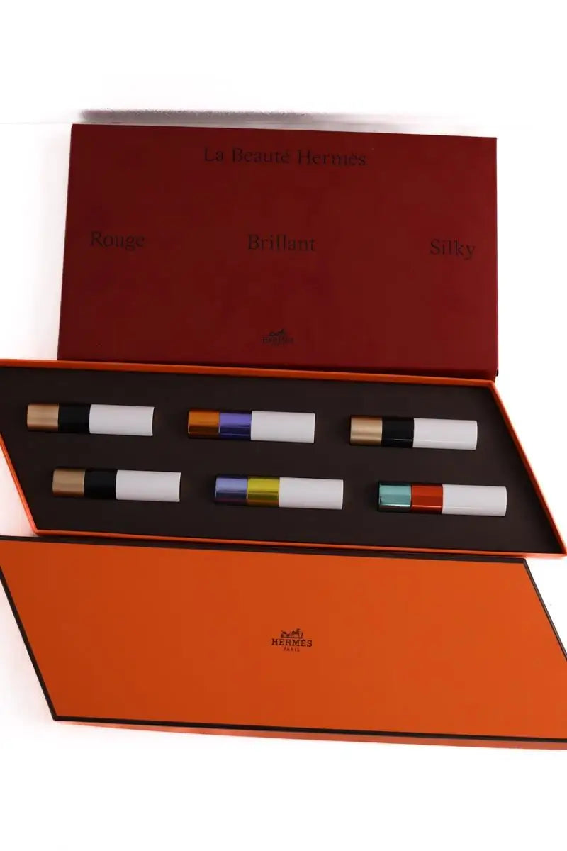 Coffret rouge à lèvres avec livre  Hermès La beauté hermès Orange en 