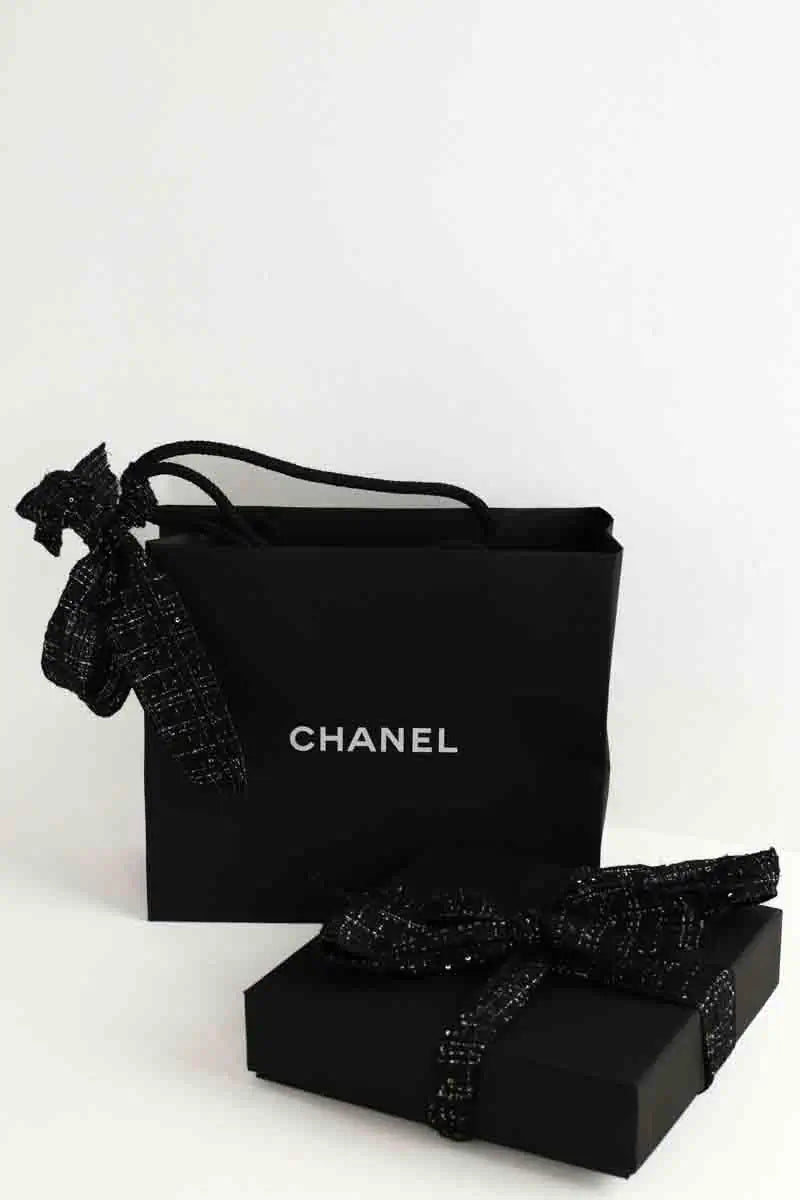 Collier Chanel Doré en Métal